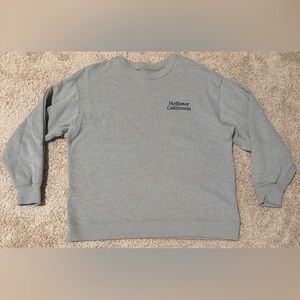 Hollister Women’s Crew Neck Gray Sweater Size Medium Pull Over Long Sleeve